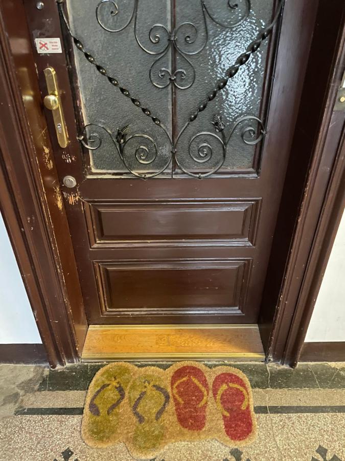 100M2 Apartment Naehe 1010 Wien Luaran gambar