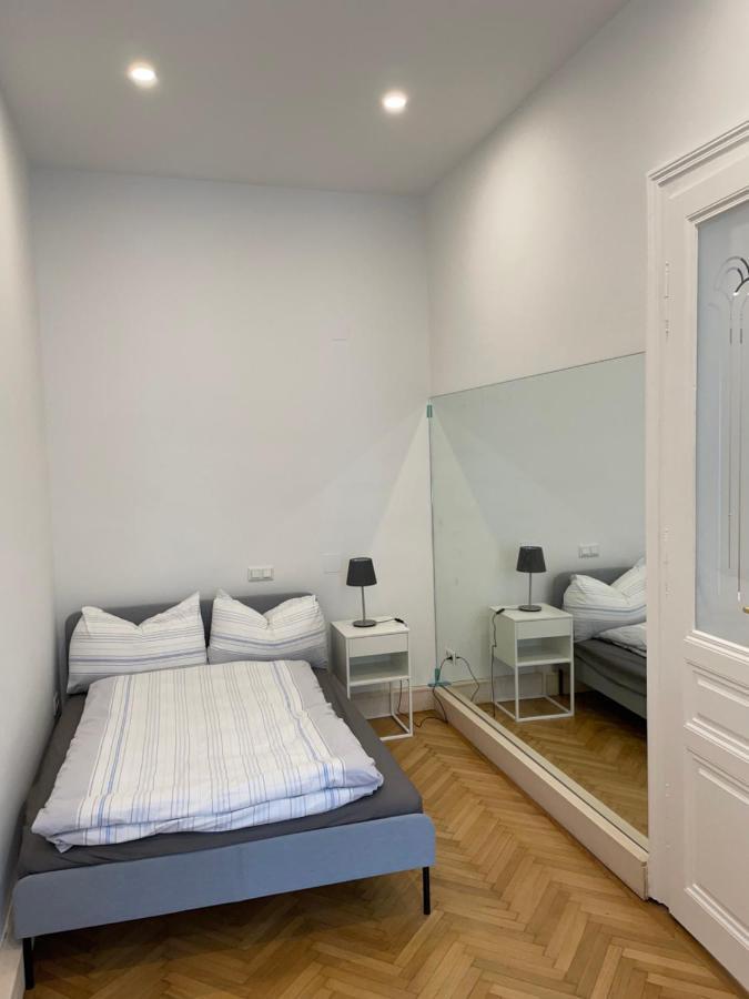100M2 Apartment Naehe 1010 Wien Luaran gambar