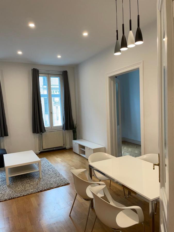 100M2 Apartment Naehe 1010 Wien Luaran gambar